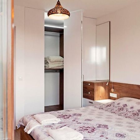 Center Apartment With Amazing View Sofya Dış mekan fotoğraf