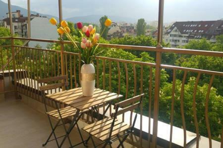 Center Apartment With Amazing View Sofya Dış mekan fotoğraf